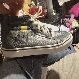 2 pairs of harry potter vans shoes  size 2 kids and 2 1/2